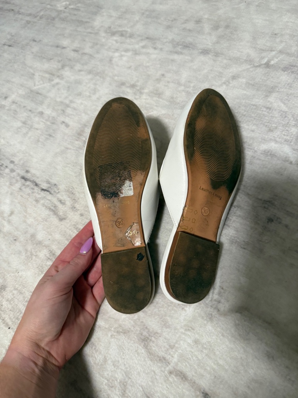 le chateau White Leather Backless Mules with Gold Bit - Picture 4 of 4